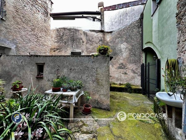 casa indipendente in vendita a Borgio Verezzi in zona Borgio
