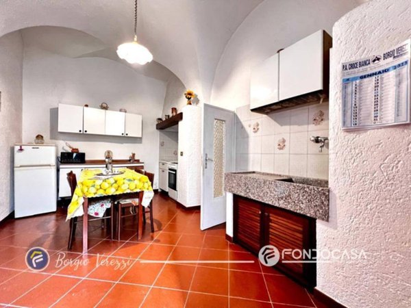 casa indipendente in vendita a Borgio Verezzi in zona Borgio