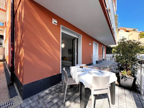 appartamento in vendita a Borgio Verezzi in zona Borgio