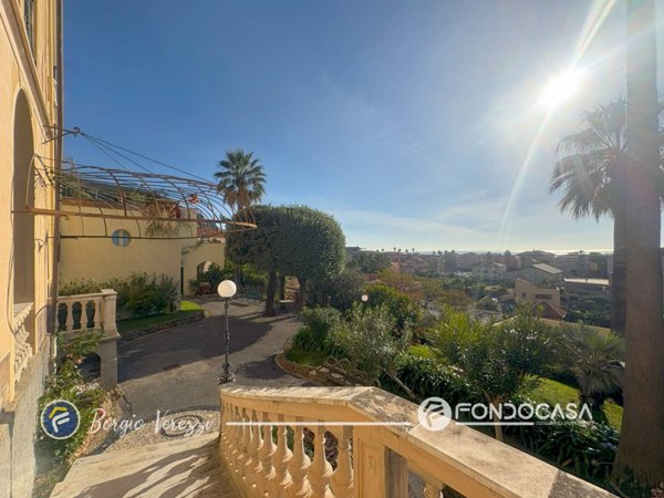 appartamento in vendita a Borgio Verezzi in zona Verezzi