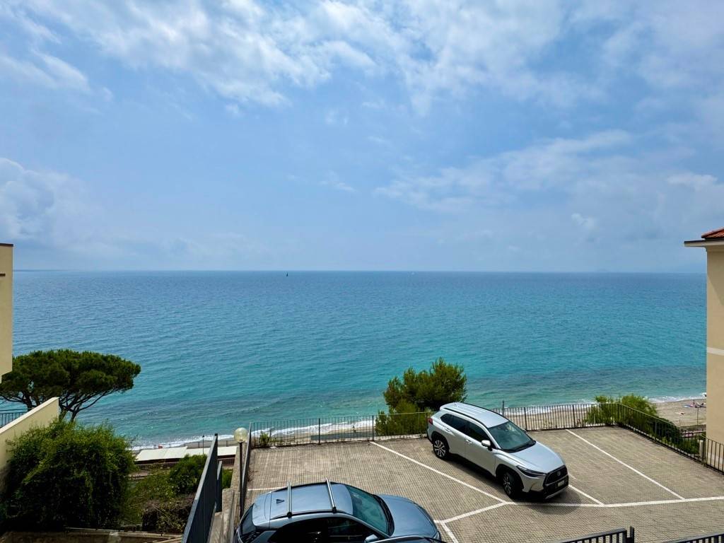 appartamento in vendita a Borgio Verezzi in zona Borgio
