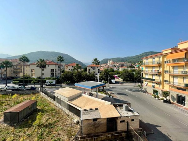 appartamento in vendita a Borgio Verezzi in zona Borgio