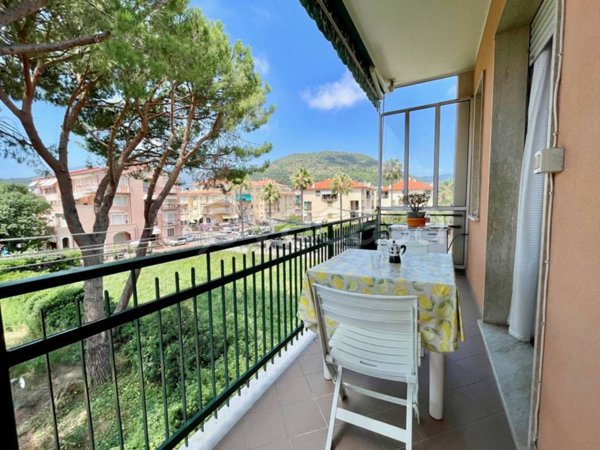 appartamento in vendita a Borgio Verezzi in zona Borgio