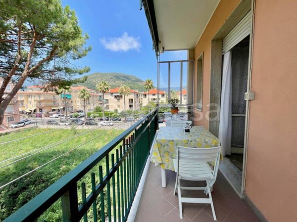 appartamento in vendita a Borgio Verezzi in zona Borgio