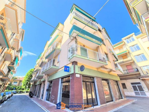 appartamento in vendita a Borgio Verezzi in zona Borgio
