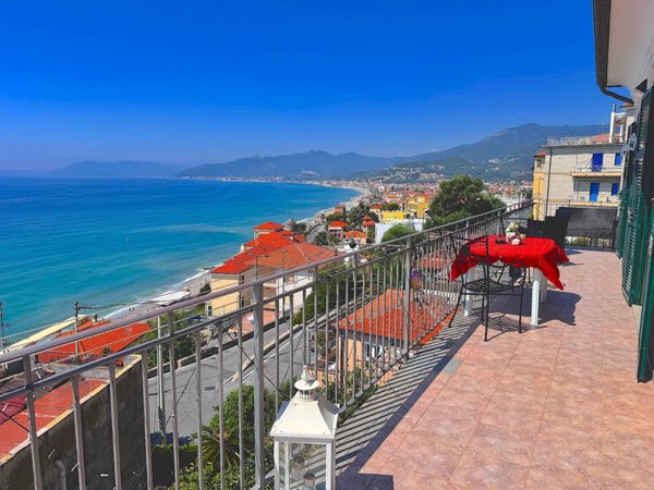 appartamento in vendita a Borgio Verezzi