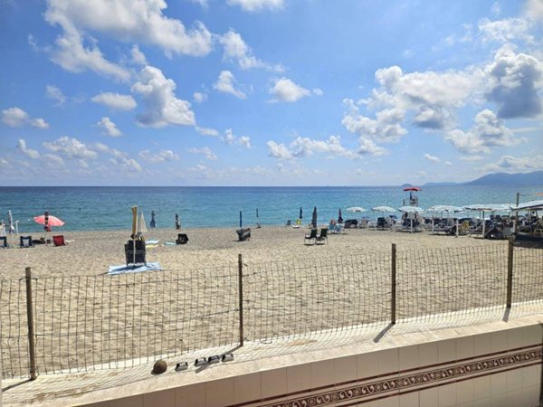 casa indipendente in vendita a Borgio Verezzi in zona Borgio