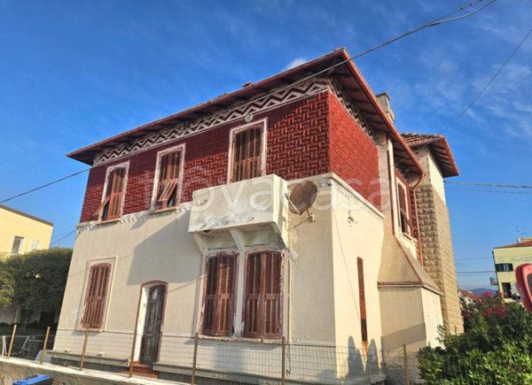 casa indipendente in vendita a Borgio Verezzi in zona Borgio