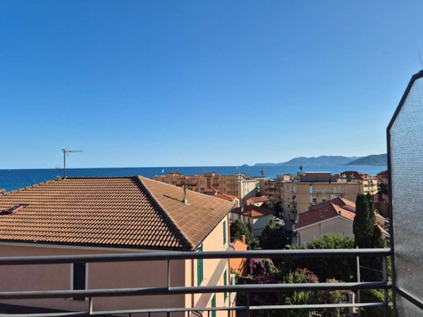 appartamento in vendita a Borgio Verezzi in zona Borgio