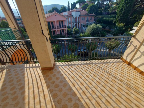 appartamento in vendita a Borgio Verezzi