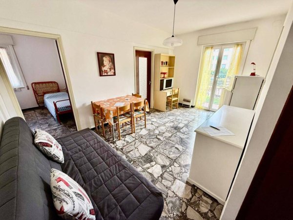 appartamento in vendita a Borgio Verezzi in zona Borgio