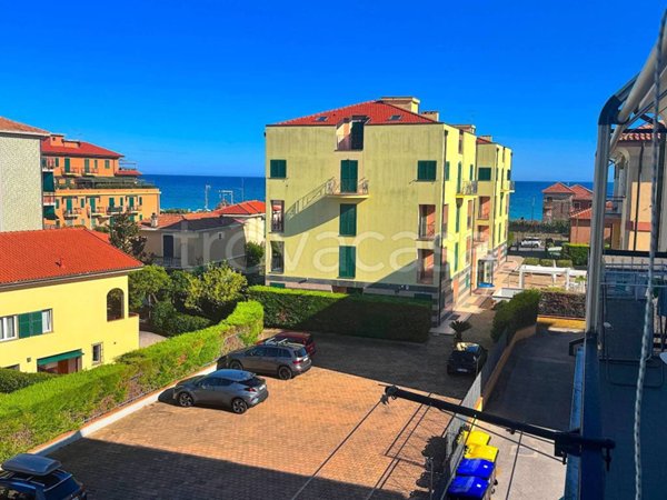 appartamento in vendita a Borgio Verezzi in zona Borgio