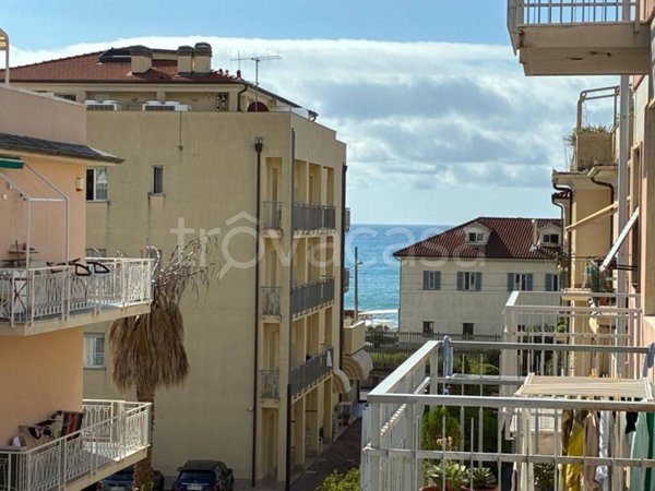 appartamento in vendita a Borgio Verezzi in zona Borgio