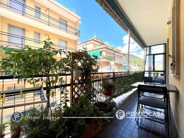 appartamento in vendita a Borgio Verezzi in zona Borgio