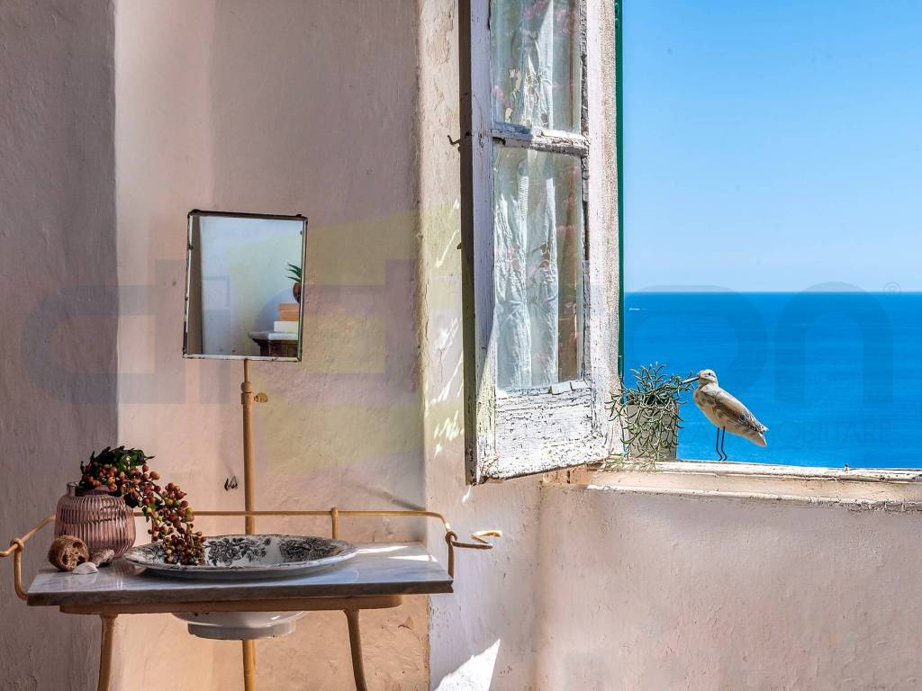 casa indipendente in vendita a Borgio Verezzi in zona Verezzi