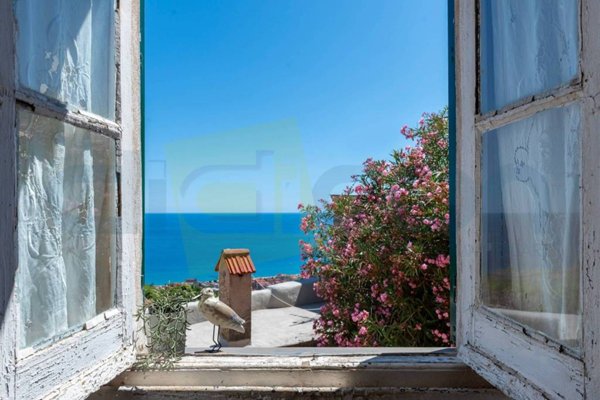 casa indipendente in vendita a Borgio Verezzi in zona Verezzi