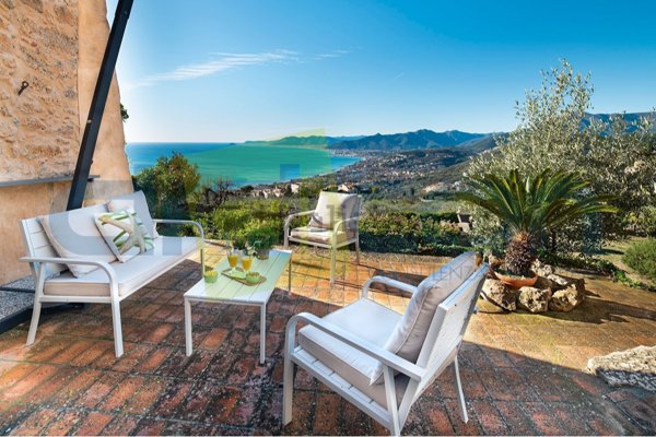 appartamento in vendita a Borgio Verezzi in zona Verezzi