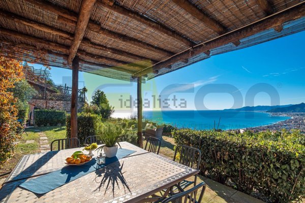 appartamento in vendita a Borgio Verezzi in zona Verezzi