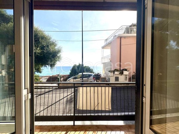 appartamento in vendita a Borgio Verezzi in zona Borgio