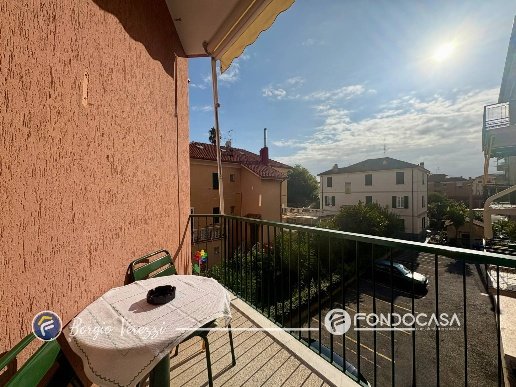 appartamento in vendita a Borgio Verezzi in zona Borgio