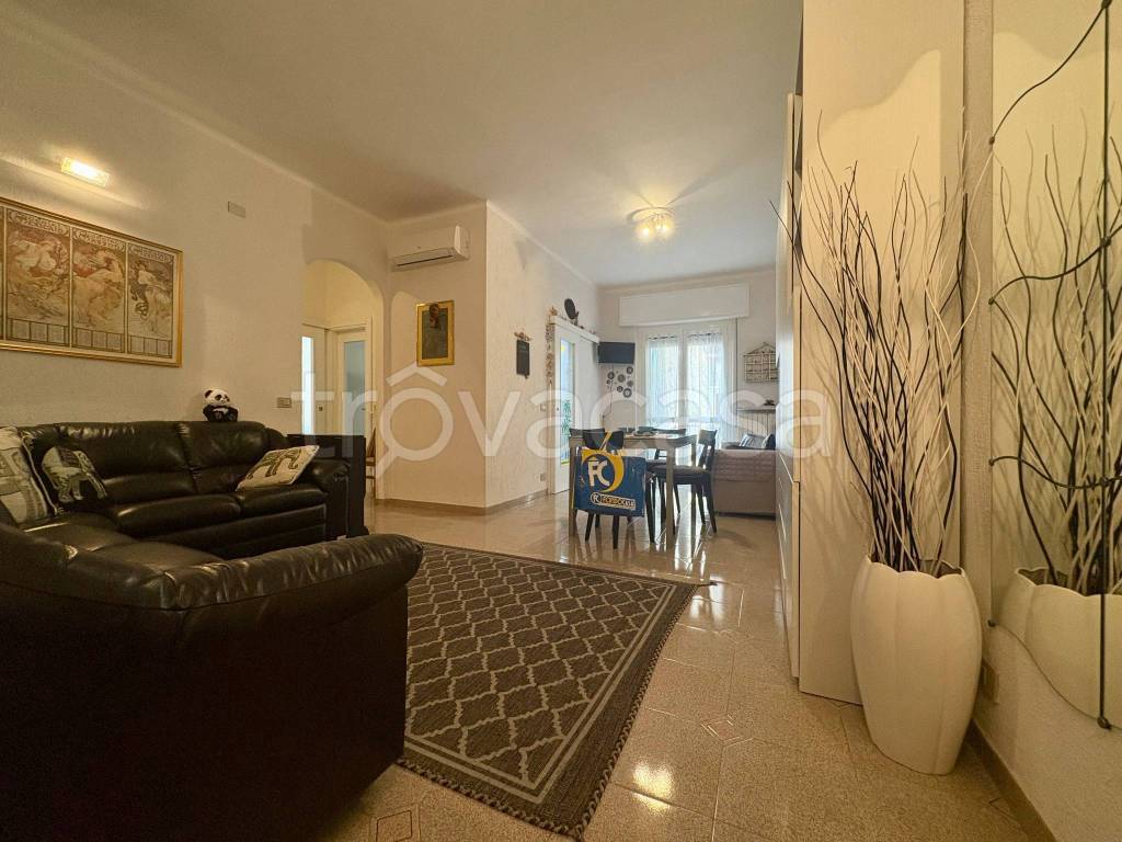 appartamento in vendita a Borgio Verezzi in zona Borgio