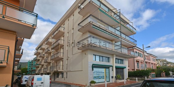 appartamento in vendita a Borgio Verezzi