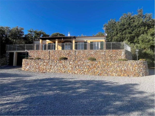casa indipendente in vendita a Borgio Verezzi in zona Verezzi
