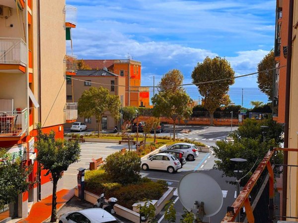 appartamento in vendita a Borgio Verezzi in zona Borgio
