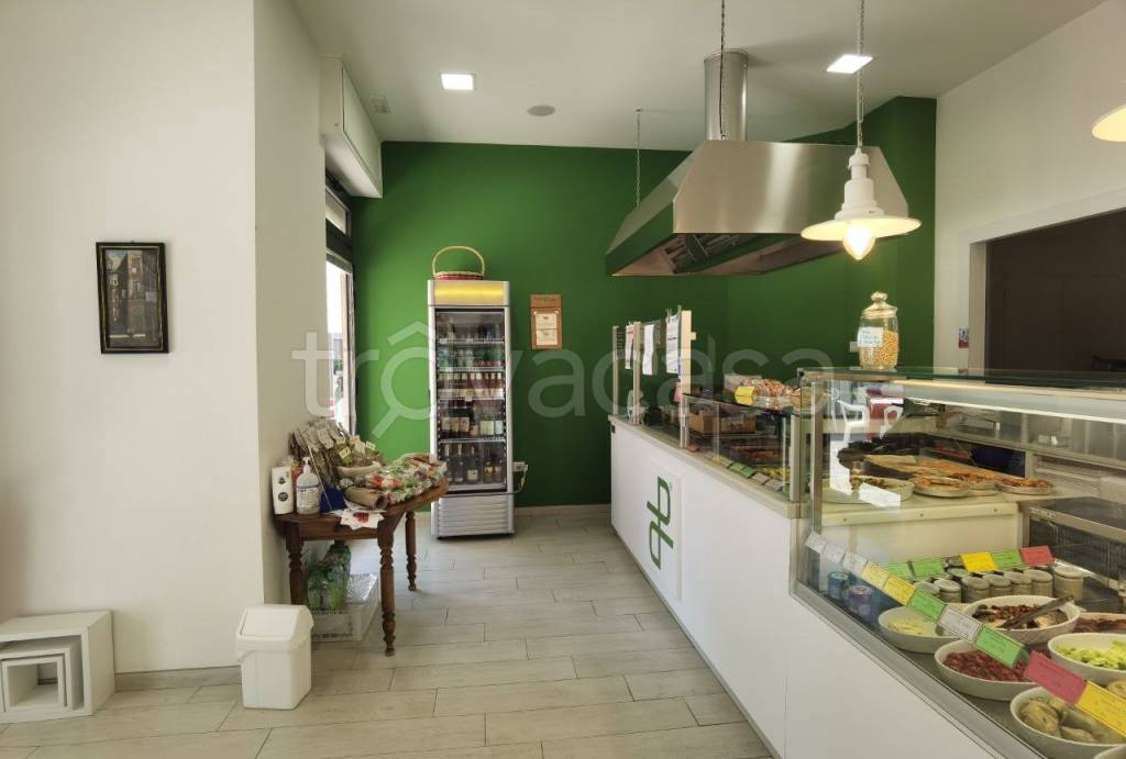 negozio in vendita a Borgio Verezzi in zona Borgio