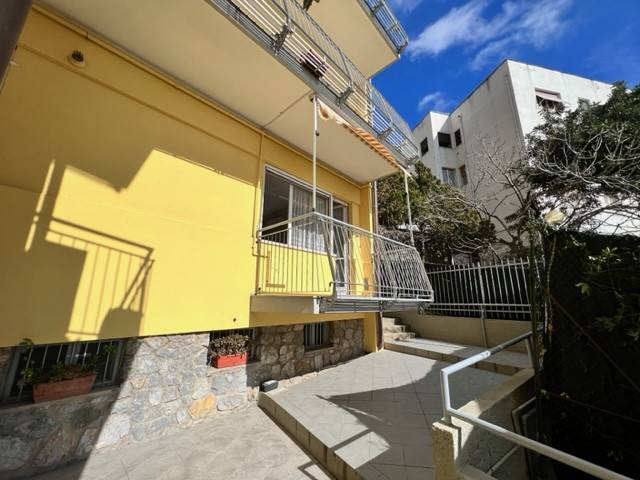 appartamento in vendita a Borgio Verezzi in zona Borgio