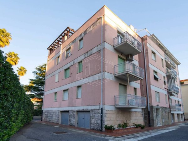 appartamento in vendita a Borgio Verezzi