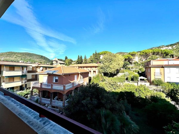 appartamento in vendita a Borgio Verezzi in zona Borgio