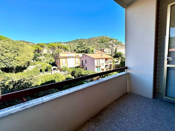 appartamento in vendita a Borgio Verezzi in zona Borgio