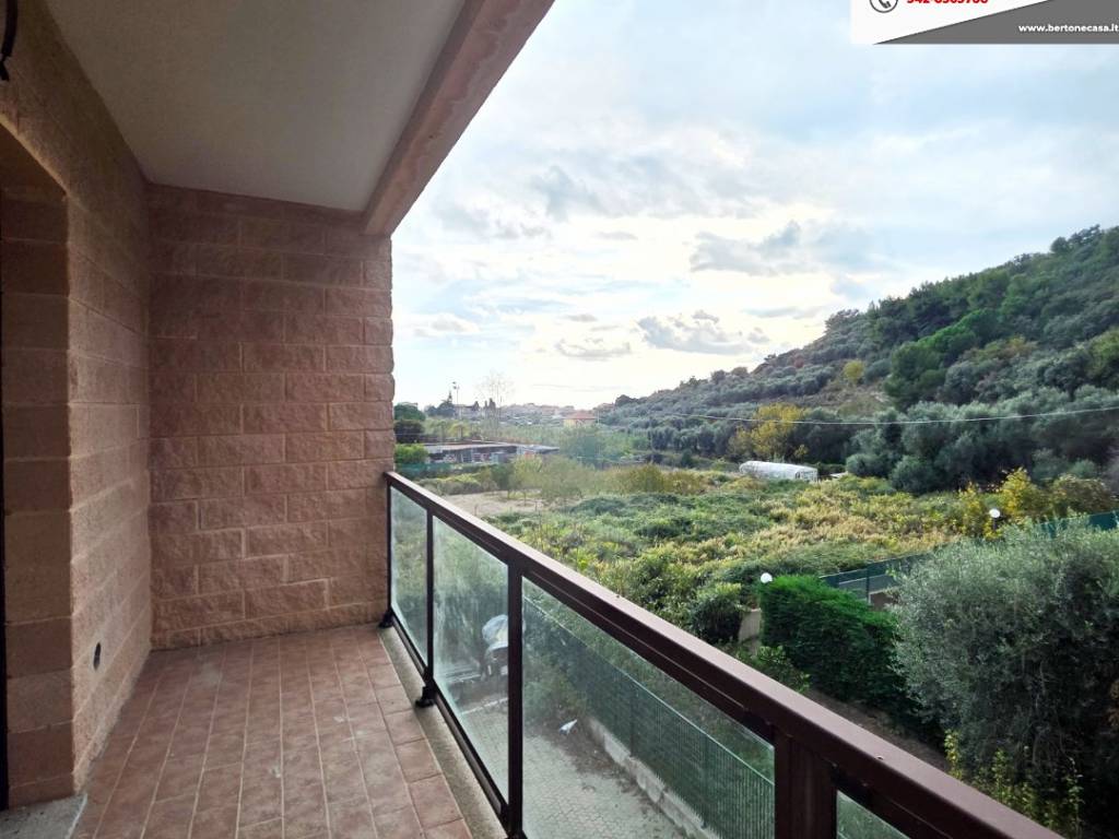 appartamento in vendita a Borgio Verezzi in zona Borgio