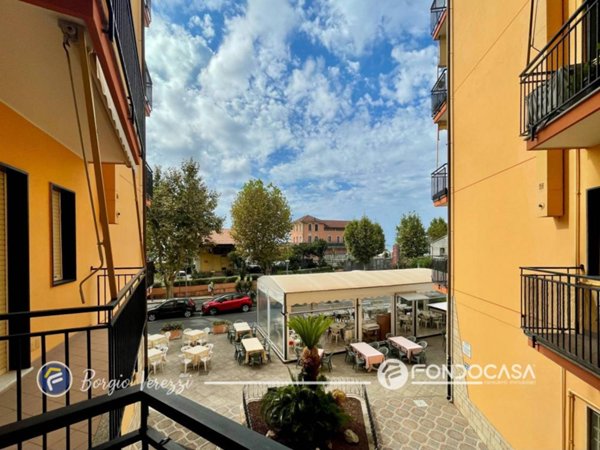 appartamento in vendita a Borgio Verezzi in zona Borgio