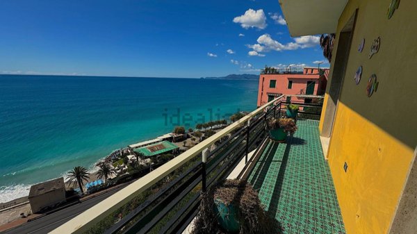 appartamento in vendita a Borgio Verezzi