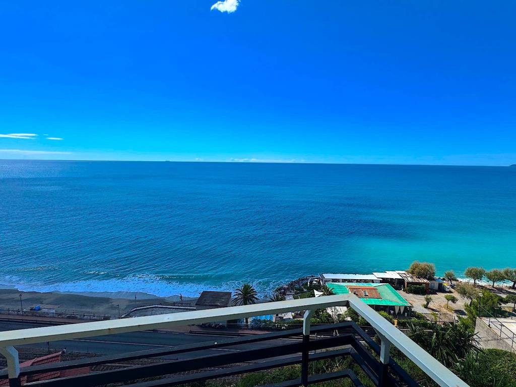 appartamento in vendita a Borgio Verezzi in zona Borgio