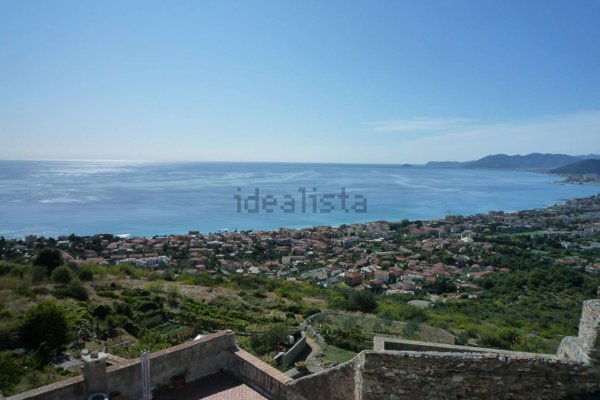 casa indipendente in vendita a Borgio Verezzi in zona Verezzi