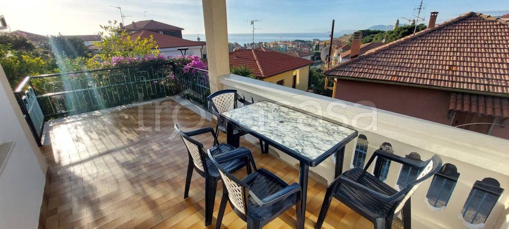 casa indipendente in vendita a Borgio Verezzi in zona Borgio