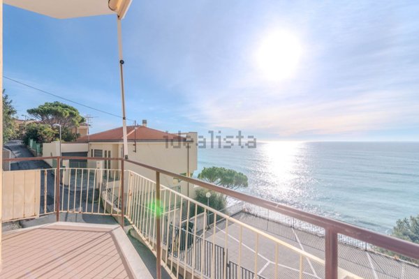 appartamento in vendita a Borgio Verezzi