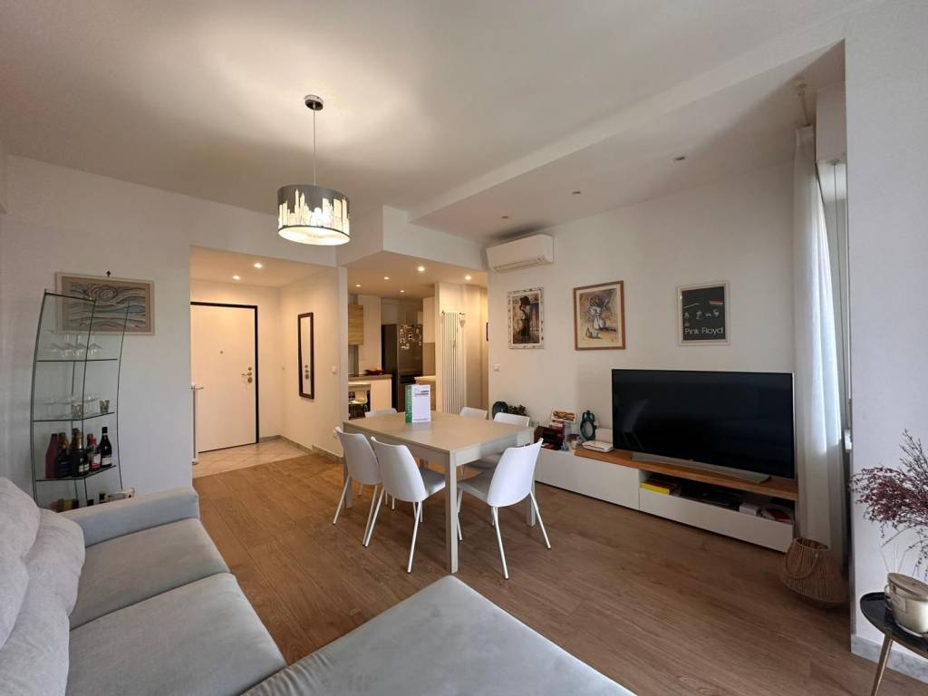 appartamento in vendita a Borgio Verezzi in zona Borgio