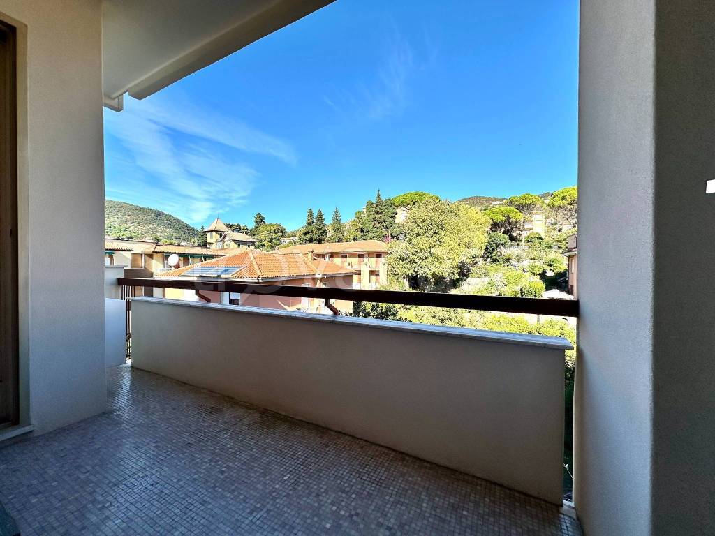 appartamento in vendita a Borgio Verezzi in zona Borgio