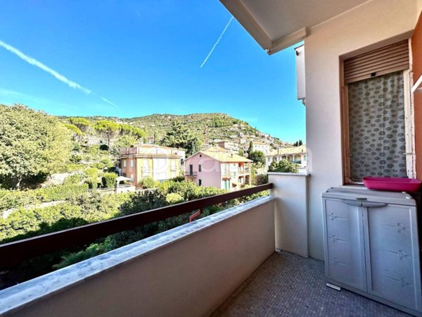 appartamento in vendita a Borgio Verezzi in zona Borgio