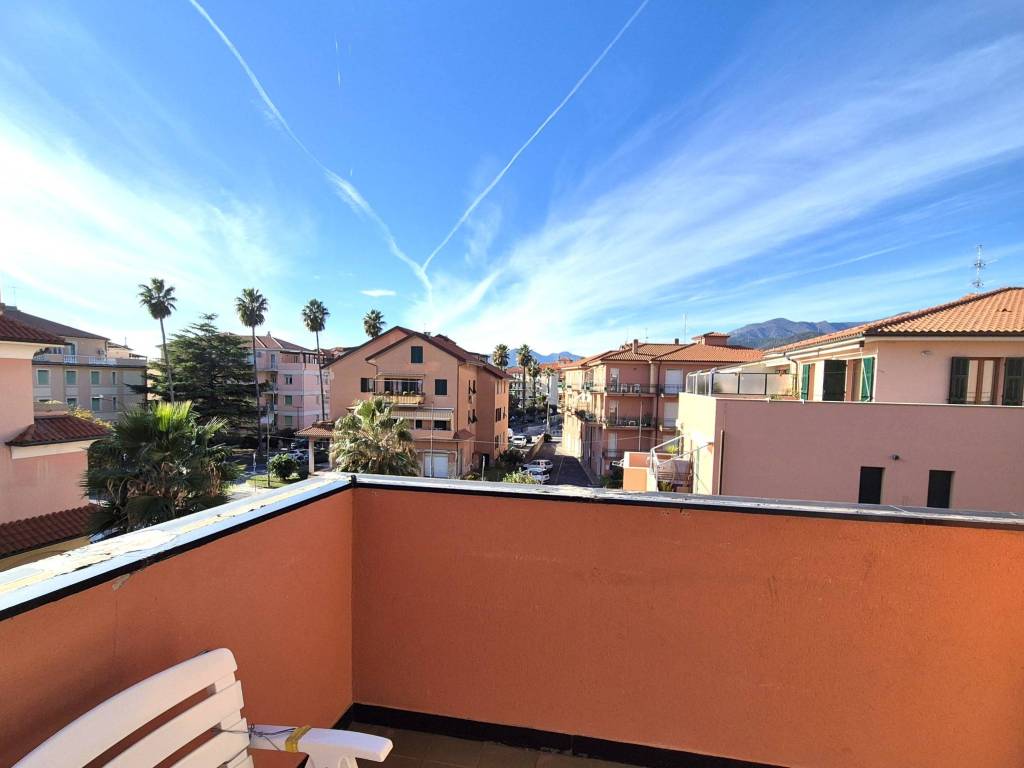 appartamento in vendita a Borgio Verezzi in zona Borgio