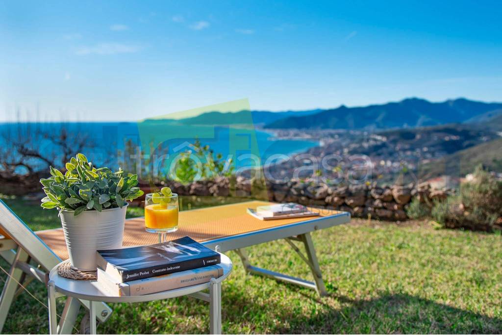 appartamento in vendita a Borgio Verezzi in zona Verezzi