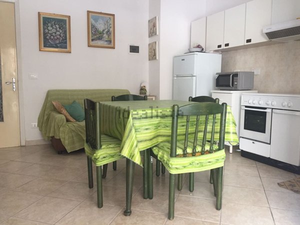 appartamento in vendita a Borgio Verezzi in zona Borgio