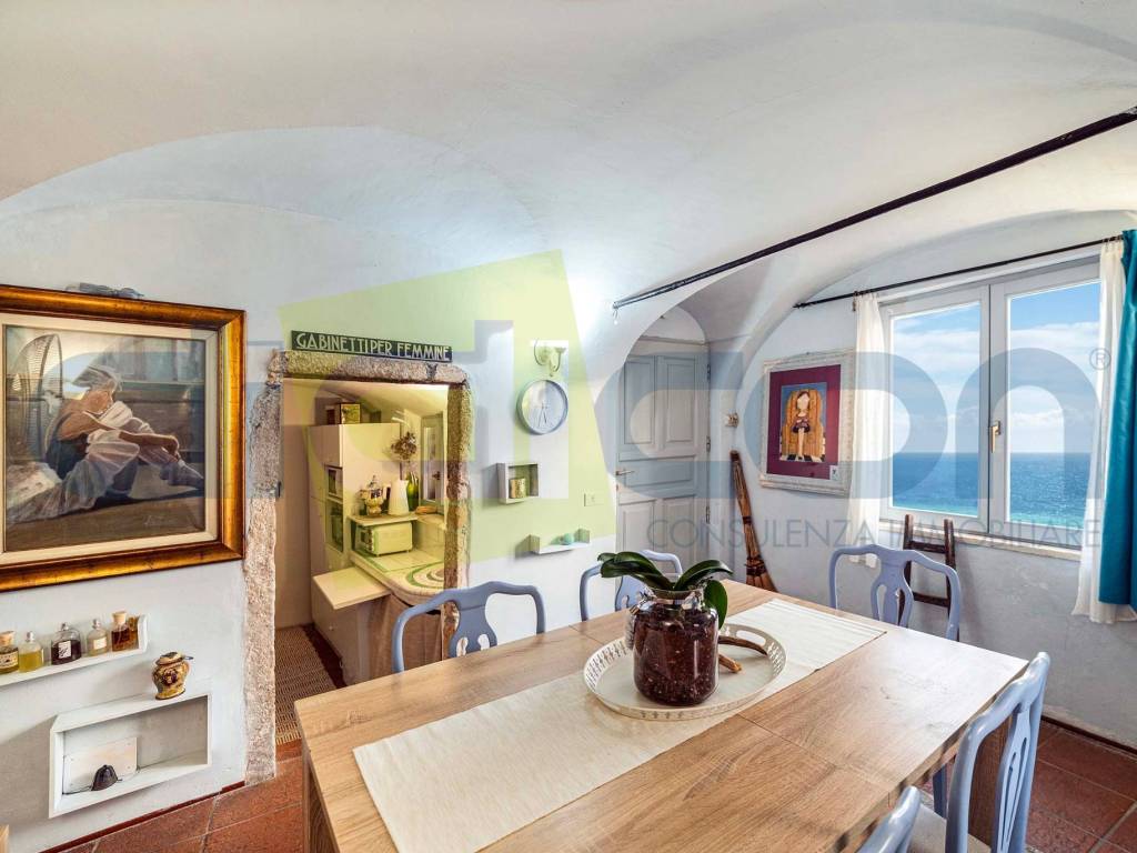 casa indipendente in vendita a Borgio Verezzi in zona Verezzi