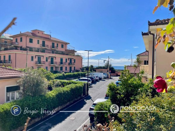 casa indipendente in vendita a Borgio Verezzi in zona Borgio