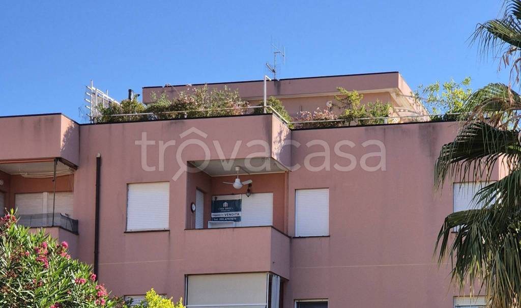 appartamento in vendita a Borgio Verezzi in zona Borgio