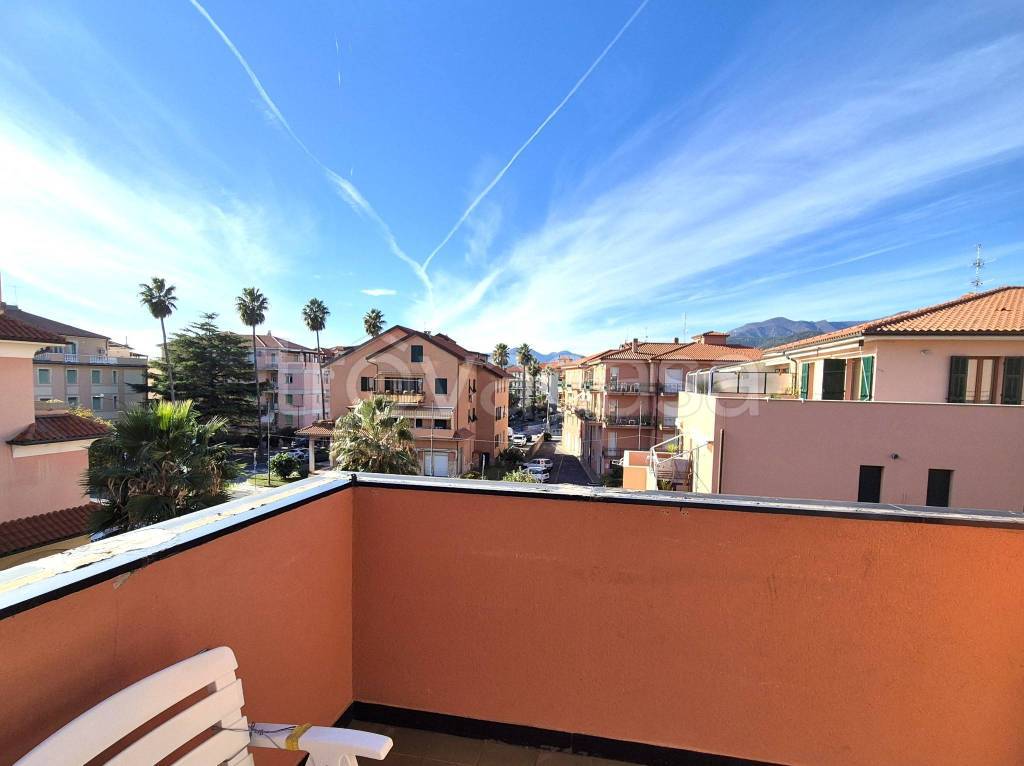 appartamento in vendita a Borgio Verezzi in zona Borgio